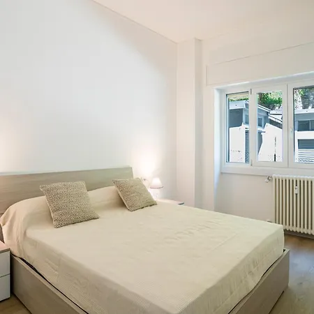 Guesthost - Lovely & Comfy In 아파트